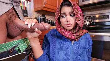 Pervert Boy Helps Makes Hijab Teenager Perceive at Home - Hijablust