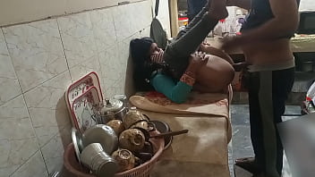 Desi Indian stepsister has rigid fuck-fest in kitchen, Bhai ne bahan ki kitchen me jabardasti chudai ki, Clear hindi audio