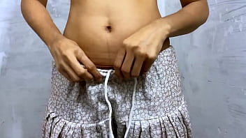 Bhabhi taut cunt pulverize in douche