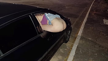 Wifey arse out for strangers to pulverize her in public!