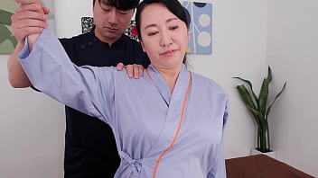 A Humungous Bumpers Chiropractic Medical center That Makes Aunts Go Horny With Her Delightful Jug Rubdown Yuko Ashikawa