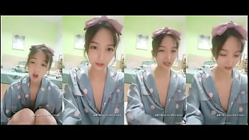 Expensive butt cutie Tao Zhiyak on live broadcast welfare