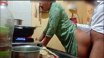 Indian fantastic wifey got pummeled while cooking