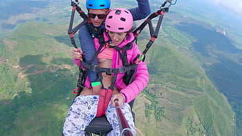 Raw Fuckbox Spraying IN THE SKY 2200m High In The Clouds while PARAGLIDING