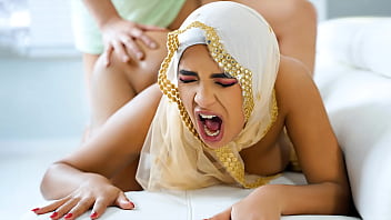 Persuading My Hijab Gf for Bang Who's Not Permitted to Have Intercourse Because of Her Culture - Hijablust